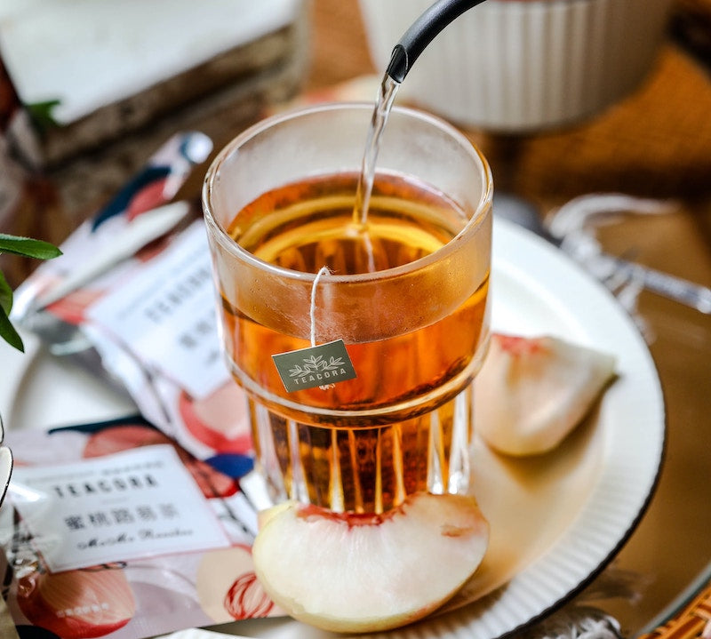 Recettes de Cocktails au Thé pour Célébrer la Fin de l'Été