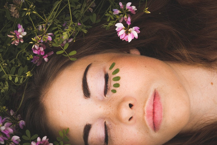 Soin du visage naturel à base de plantes