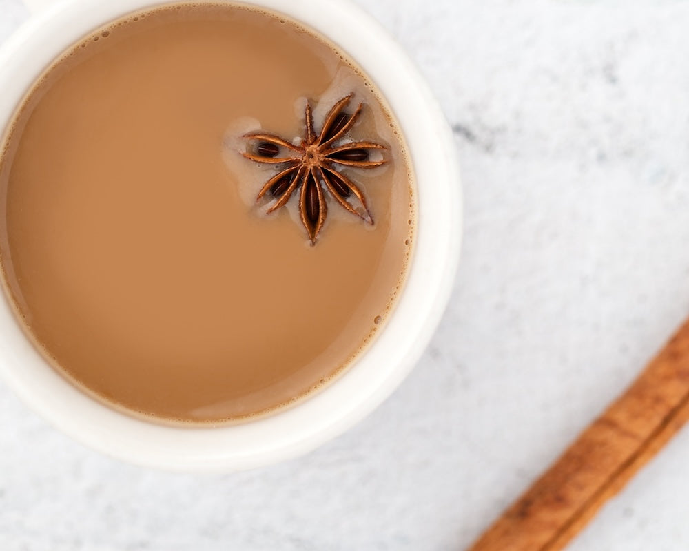 Savourez l'Automne : Astuces pour Préparer une Tasse Parfaite de Thé pour les Soirées d'Automne