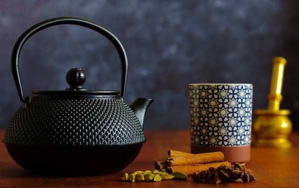 Chai Tea: Origins, Spices, Preparation, and Tasting Tips – T•Surprise