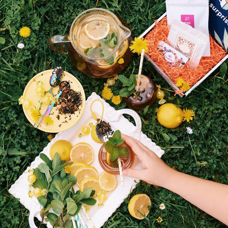 Les Bienfaits du Thé Vert pour le Retour au Travail : Comment le Thé Vert Peut Vous Aider à Retrouver Votre Énergie Après les Vacances