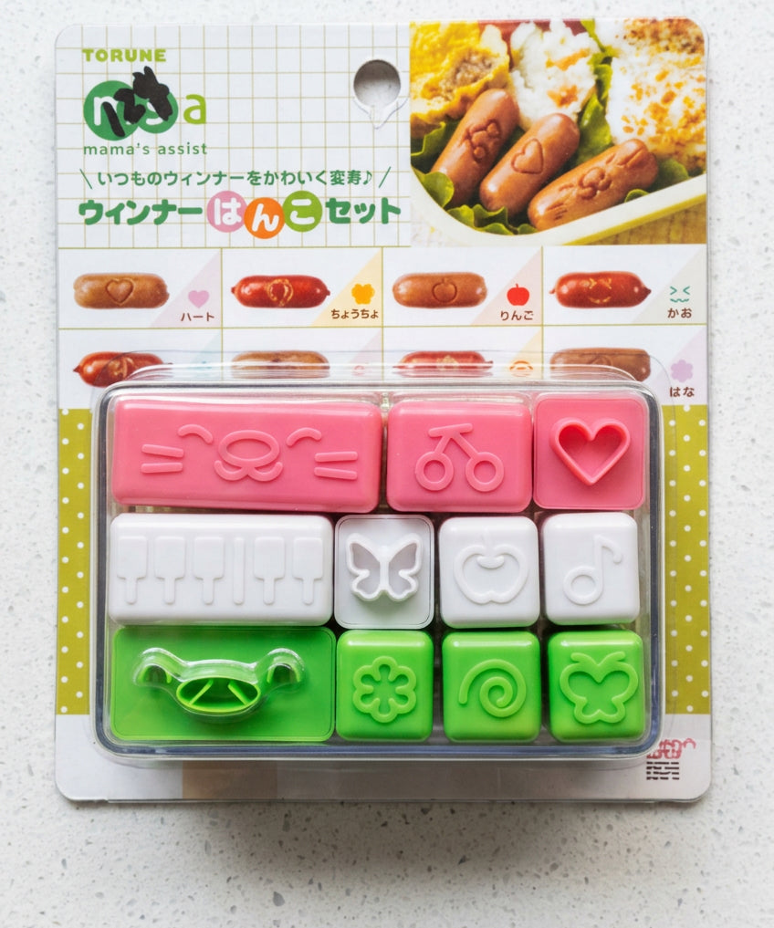 Ensemble de tampons à saucisses aux motifs cœur, fleurs et animaux.
